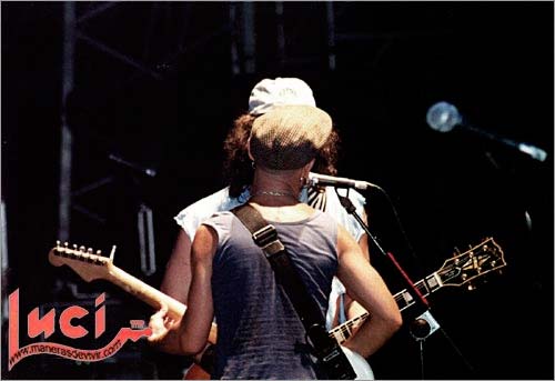 Iñaki con Fito en plena acción en la Plaza del Gas - Fotografía de Lucía de Andrés Iñaki-con-Fito-en-plena-acción-en-la-Plaza-del-Gas