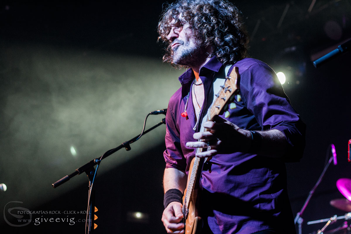 Iñaki 'Uoho' de Inconscientes en la sala Zentral de Iruñea