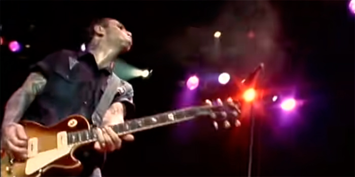 Social Distortion live in Orange County 2003 video capture