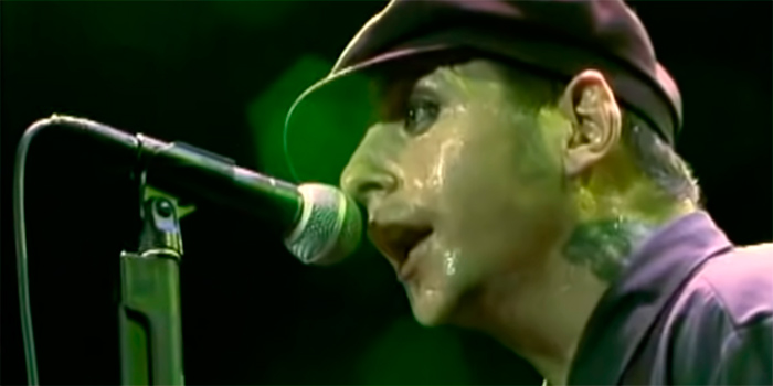 Social Distortion live in Orange County 2003 video capture